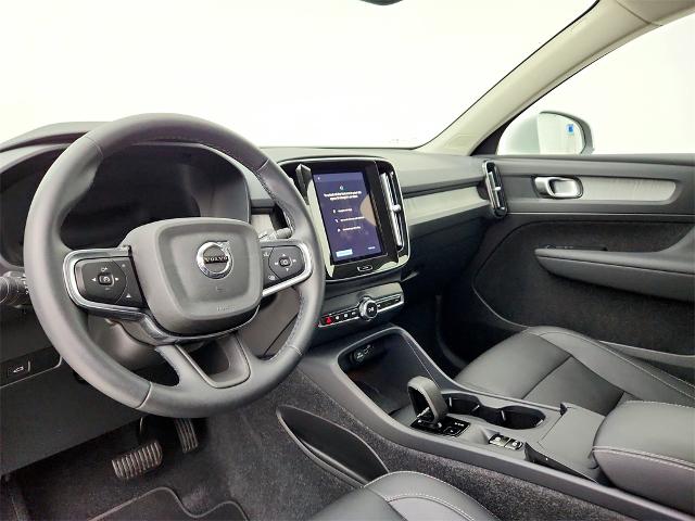 2024 Volvo XC40 Vehicle Photo in Grapevine, TX 76051