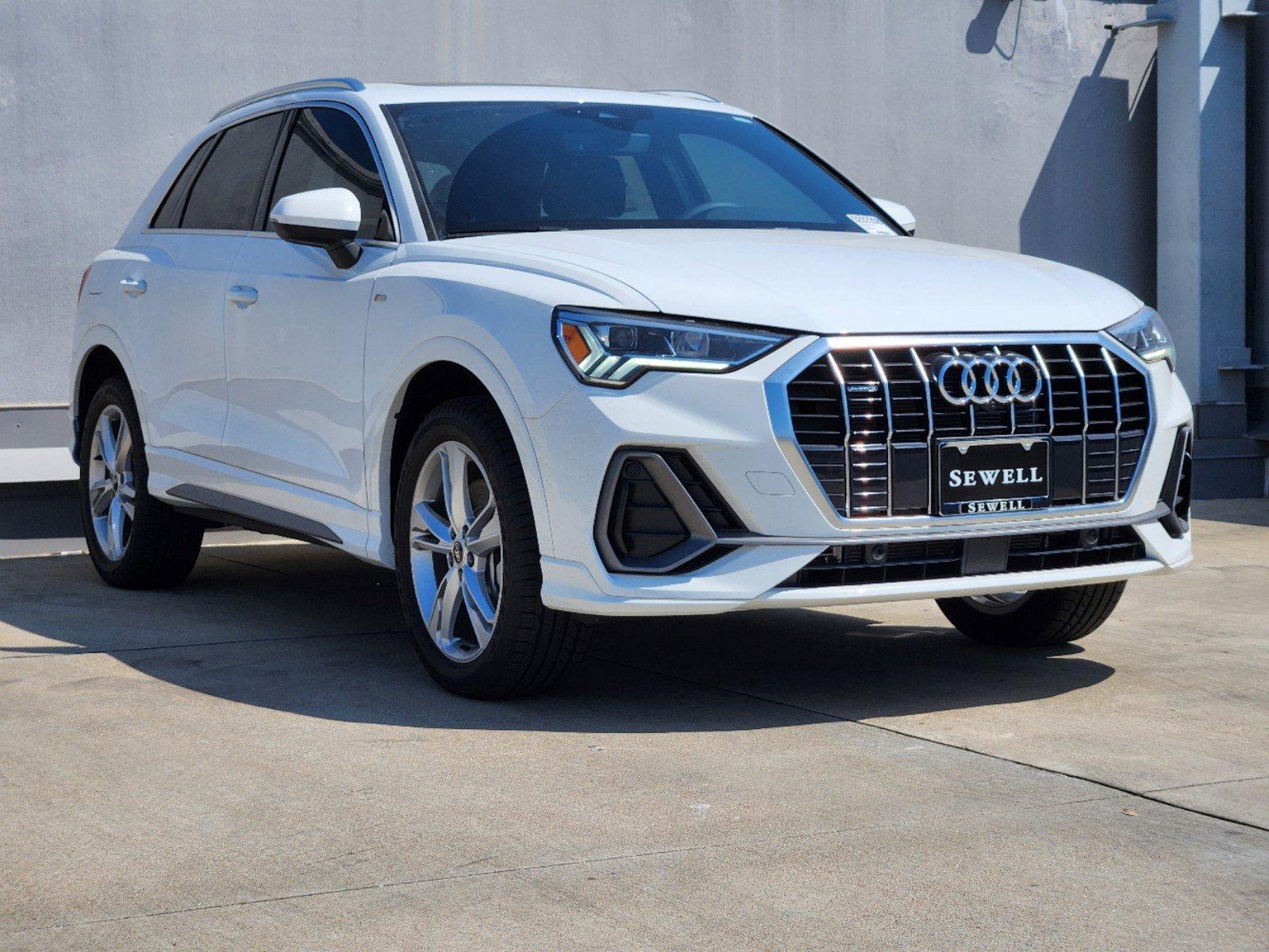 2024 Audi Q3 Vehicle Photo in SUGAR LAND, TX 77478