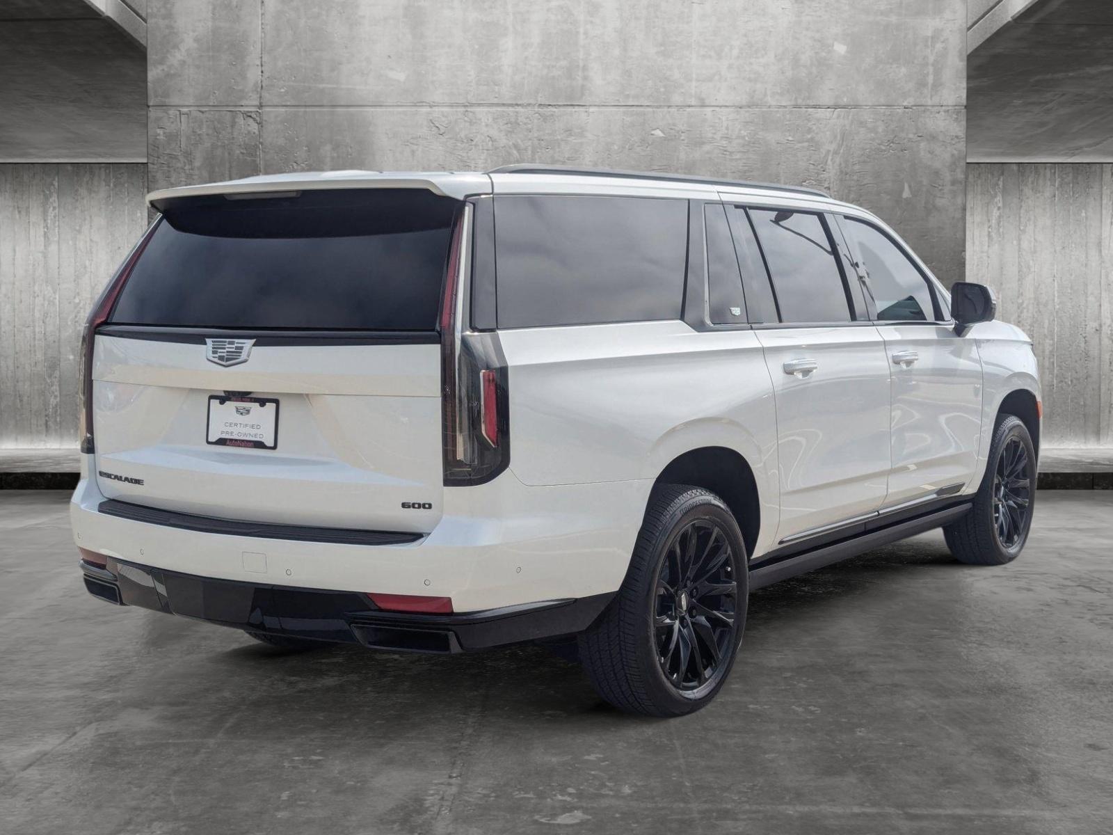 2024 Cadillac Escalade ESV Vehicle Photo in CORPUS CHRISTI, TX 78412-4902