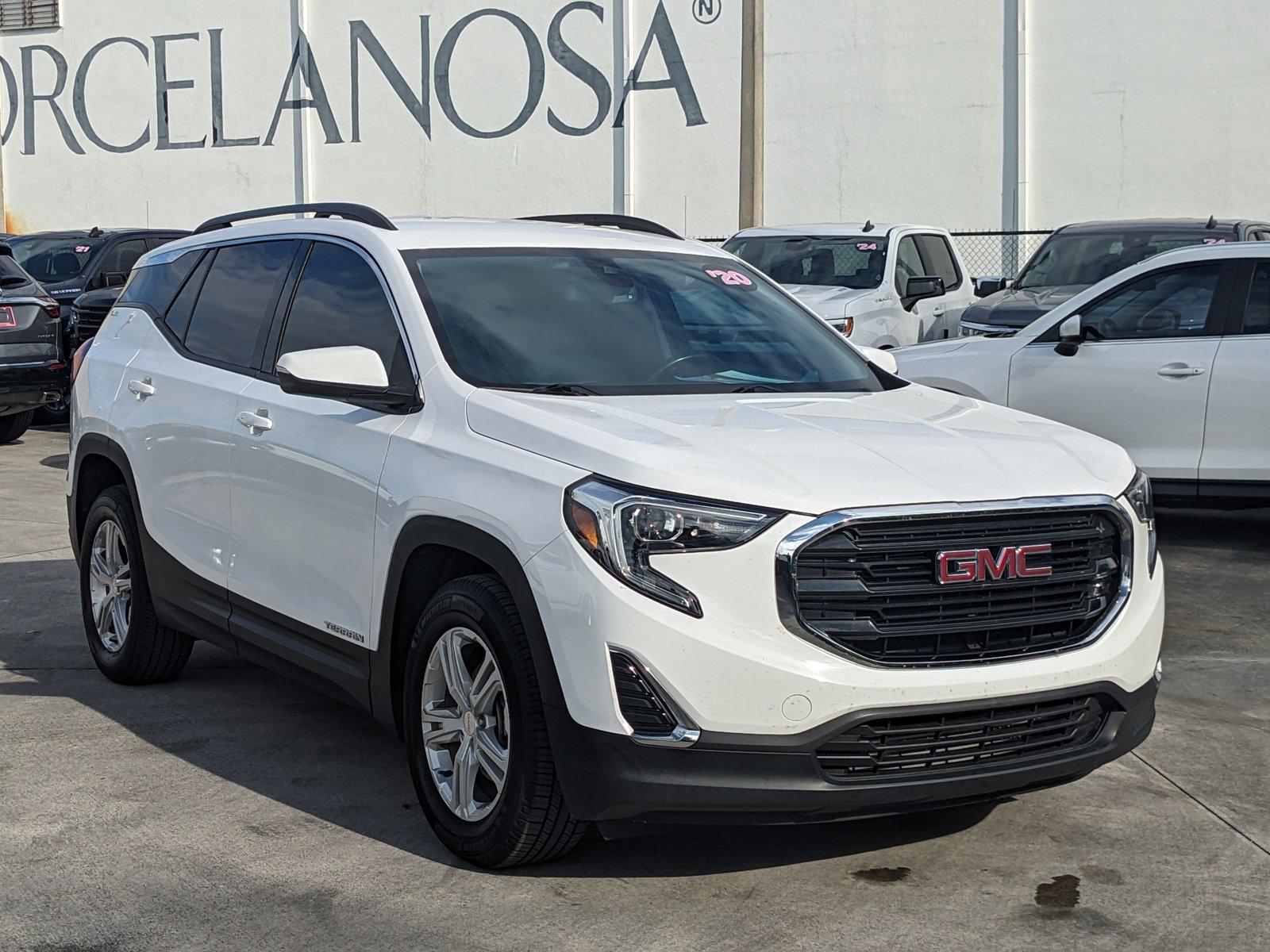 2020 GMC Terrain Vehicle Photo in MIAMI, FL 33172-3015