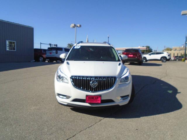 Used 2017 Buick Enclave Leather with VIN 5GAKVBKD4HJ172951 for sale in Independence, IA