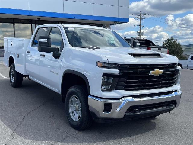 2024 Chevrolet Silverado 2500 HD Vehicle Photo in ALCOA, TN 37701-3235