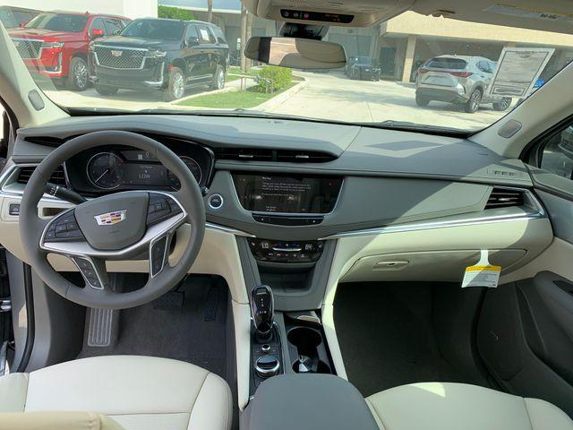 2025 Cadillac XT5 Vehicle Photo in DELRAY BEACH, FL 33483-3294