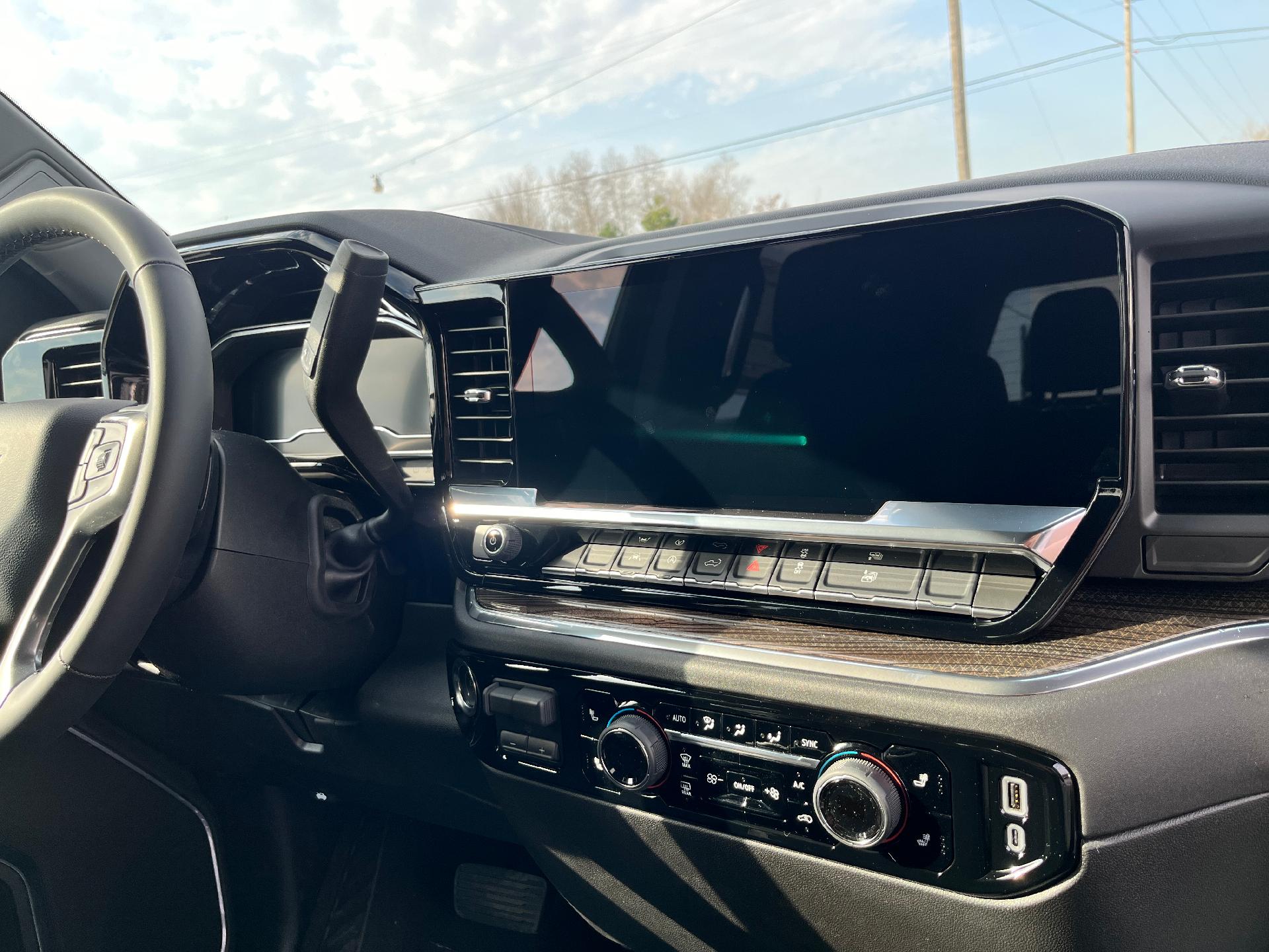 2025 Chevrolet Silverado 1500 Vehicle Photo in CLARE, MI 48617-9414