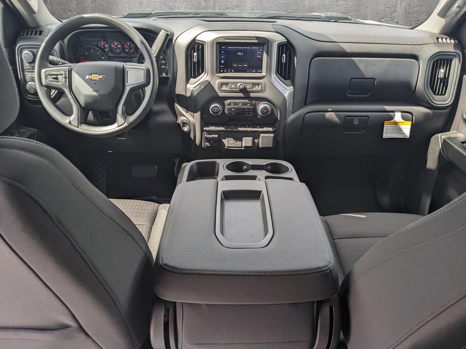 2025 Chevrolet Silverado 2500 HD Vehicle Photo in MIAMI, FL 33172-3015