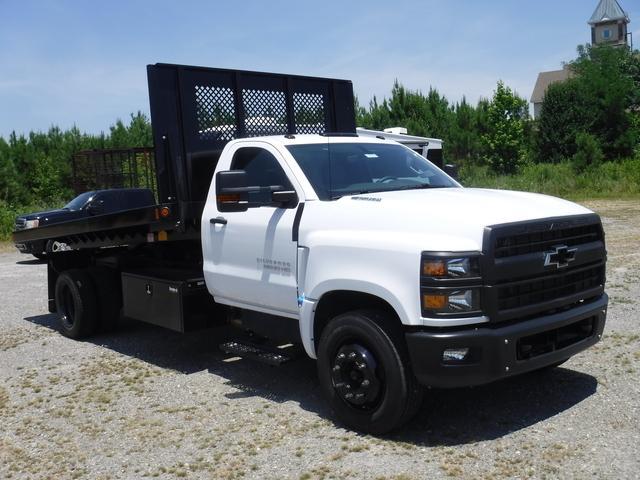 2024 Chevrolet Silverado 5500 HD Vehicle Photo in JASPER, GA 30143-8655