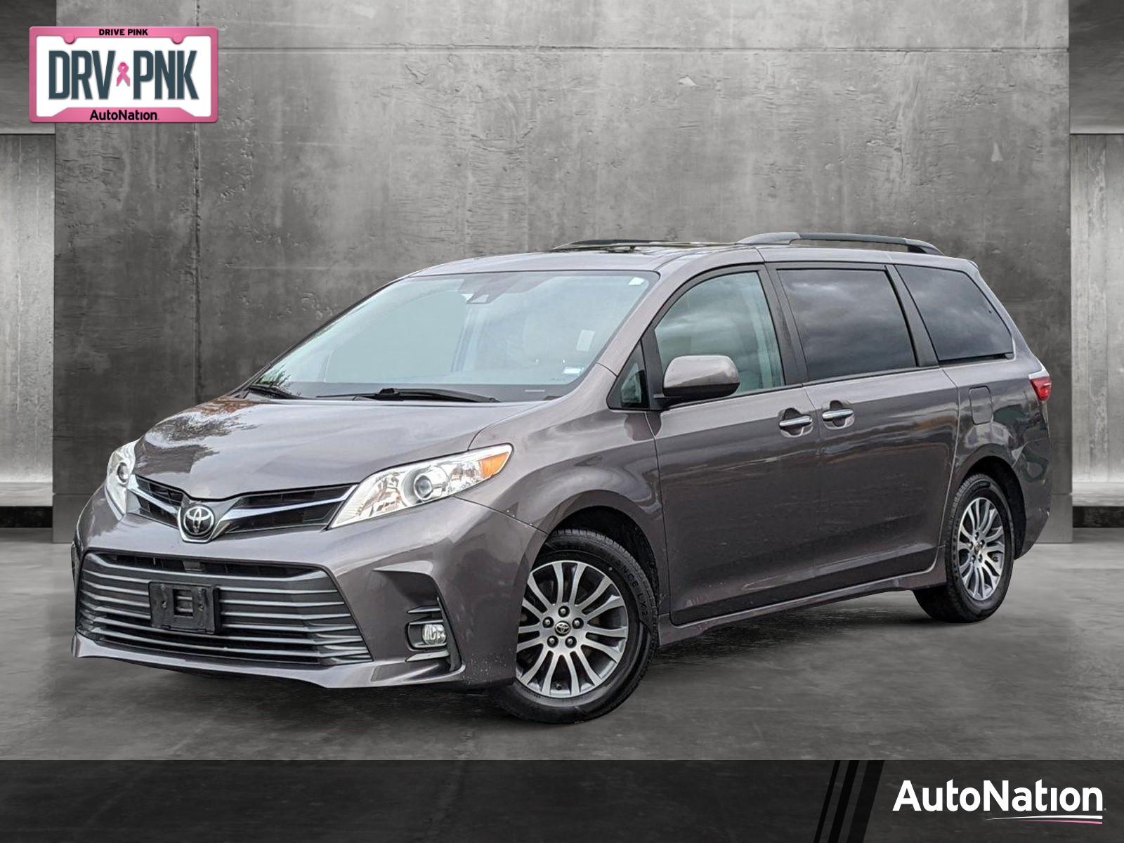 2020 Toyota Sienna Vehicle Photo in Spokane Valley, WA 99212