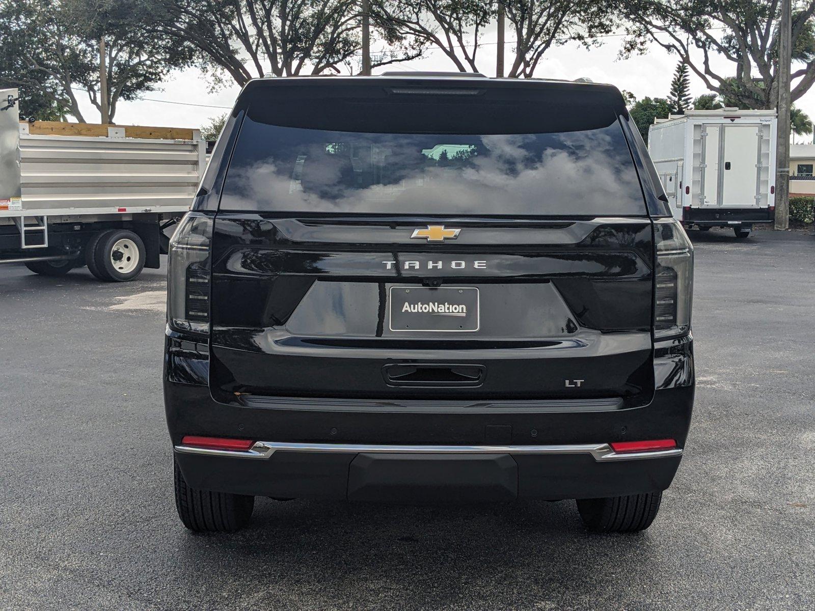 2025 Chevrolet Tahoe Vehicle Photo in GREENACRES, FL 33463-3207