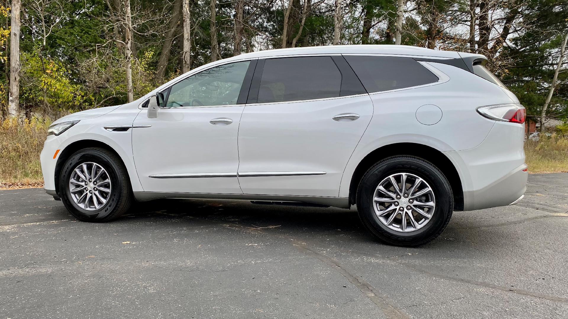 2022 Buick Enclave Vehicle Photo in CLARE, MI 48617-9414