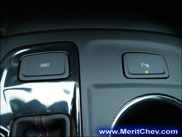 2023 Chevrolet Equinox Vehicle Photo in MAPLEWOOD, MN 55119-4794