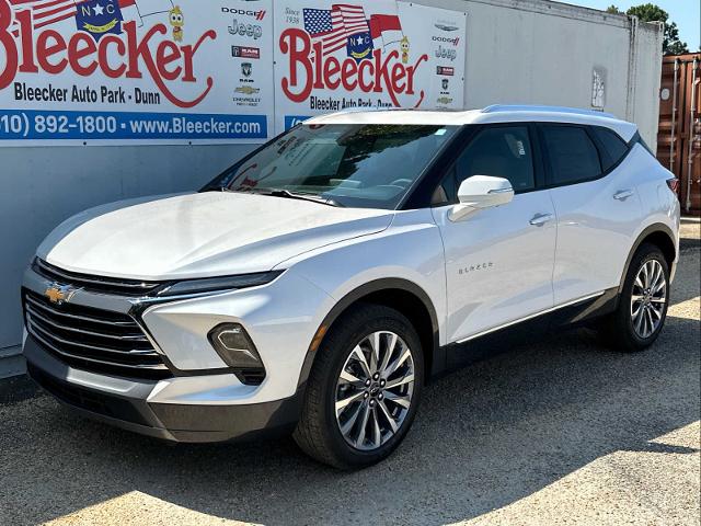 2025 Chevrolet Blazer Vehicle Photo in DUNN, NC 28334-8900