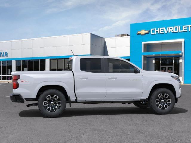 2024 Chevrolet Colorado Vehicle Photo in MOON TOWNSHIP, PA 15108-2571