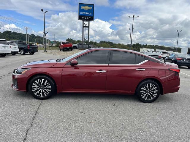 2023 Nissan Altima Vehicle Photo in ALCOA, TN 37701-3235