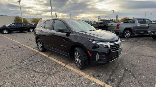 Used 2022 Chevrolet Equinox LT with VIN 3GNAXUEV3NL155445 for sale in Saint Cloud, MN