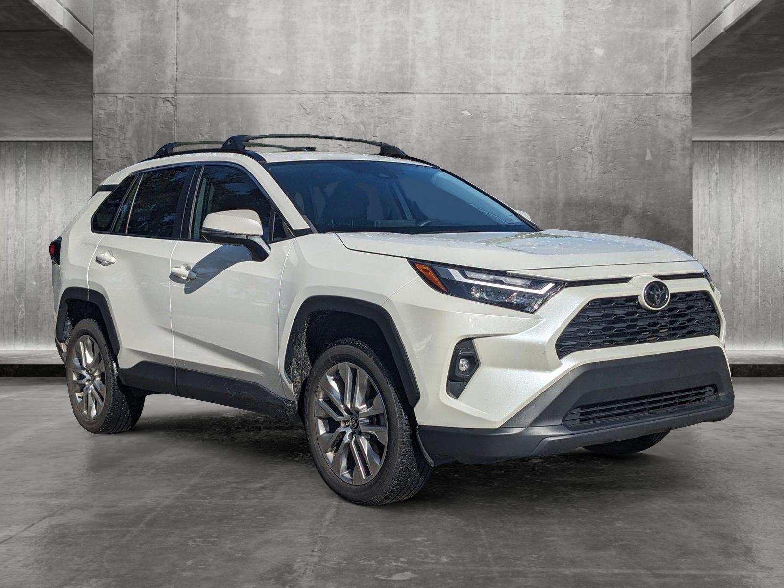 2022 Toyota RAV4 Vehicle Photo in GREENACRES, FL 33463-3207