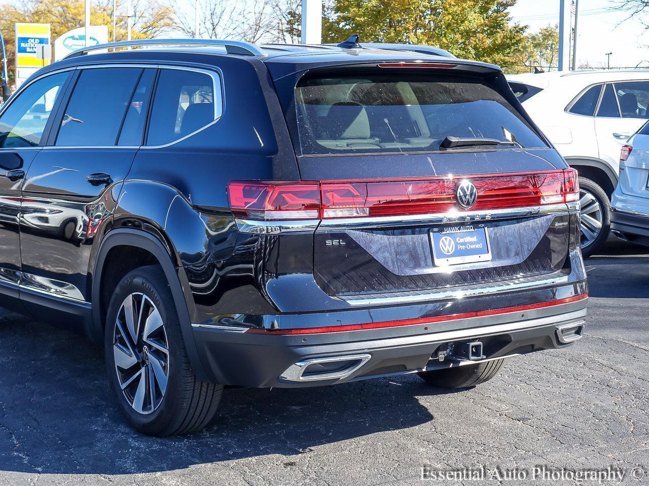 2024 Volkswagen Atlas Vehicle Photo in Saint Charles, IL 60174