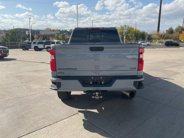 2024 Chevrolet Silverado 2500 HD Vehicle Photo in ENGLEWOOD, CO 80113-6708