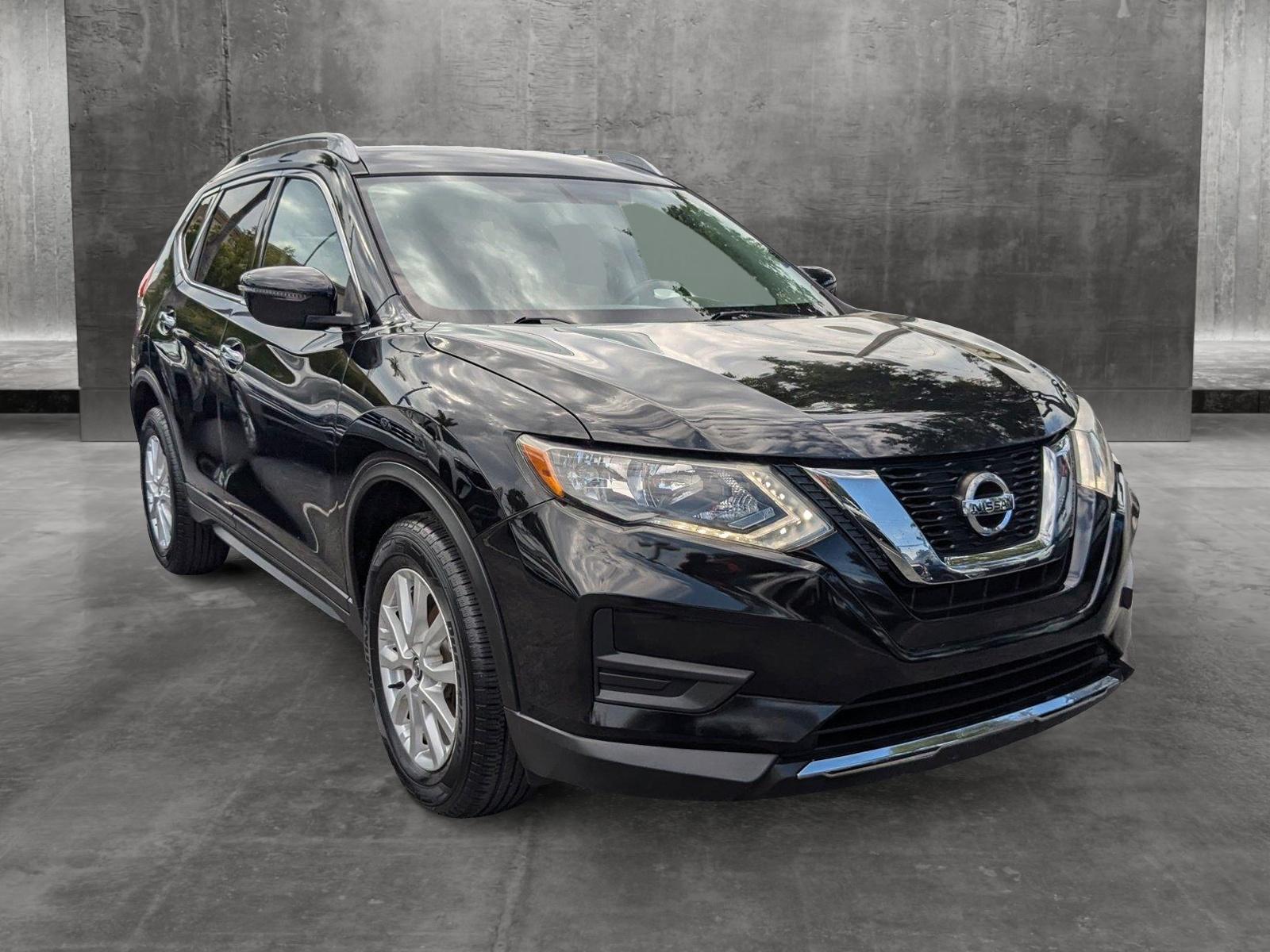 2017 Nissan Rogue Vehicle Photo in Miami, FL 33135