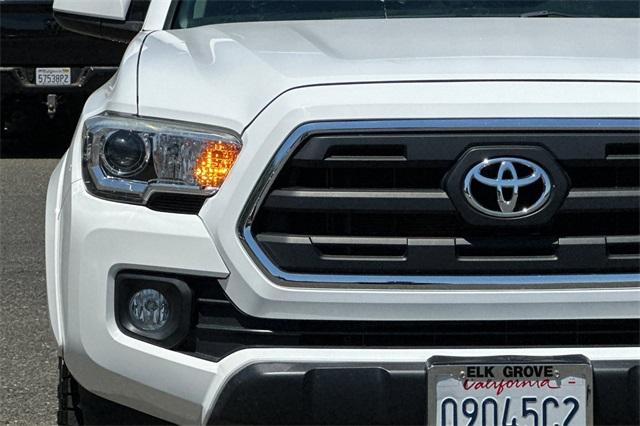 2016 Toyota Tacoma Vehicle Photo in ELK GROVE, CA 95757-8703