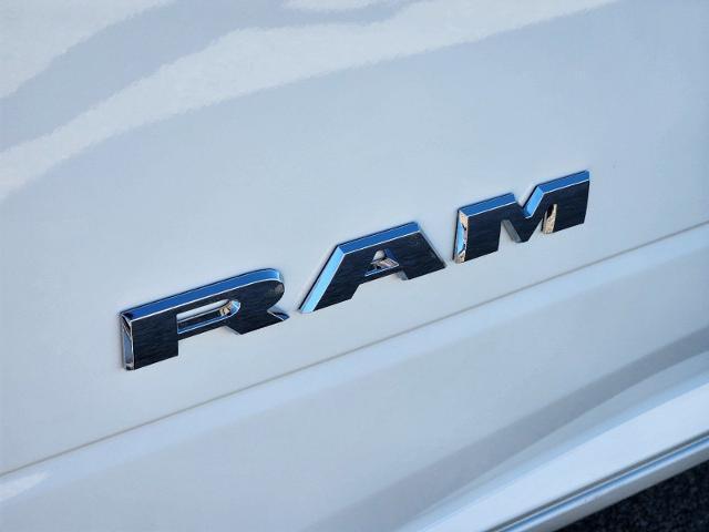 2024 Ram 3500 Vehicle Photo in Ennis, TX 75119-5114