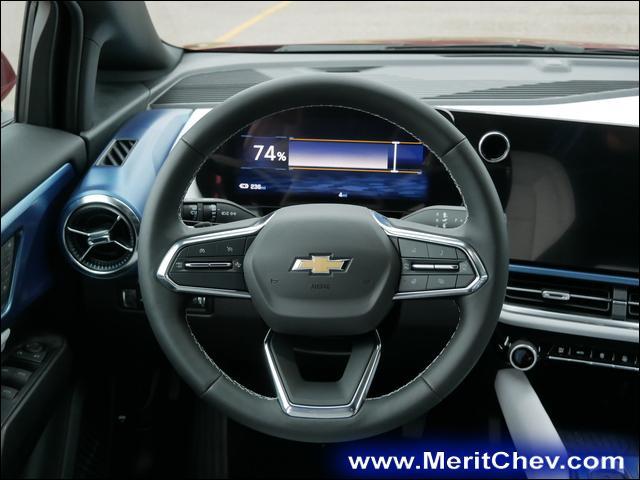 2024 Chevrolet Equinox EV Vehicle Photo in MAPLEWOOD, MN 55119-4794