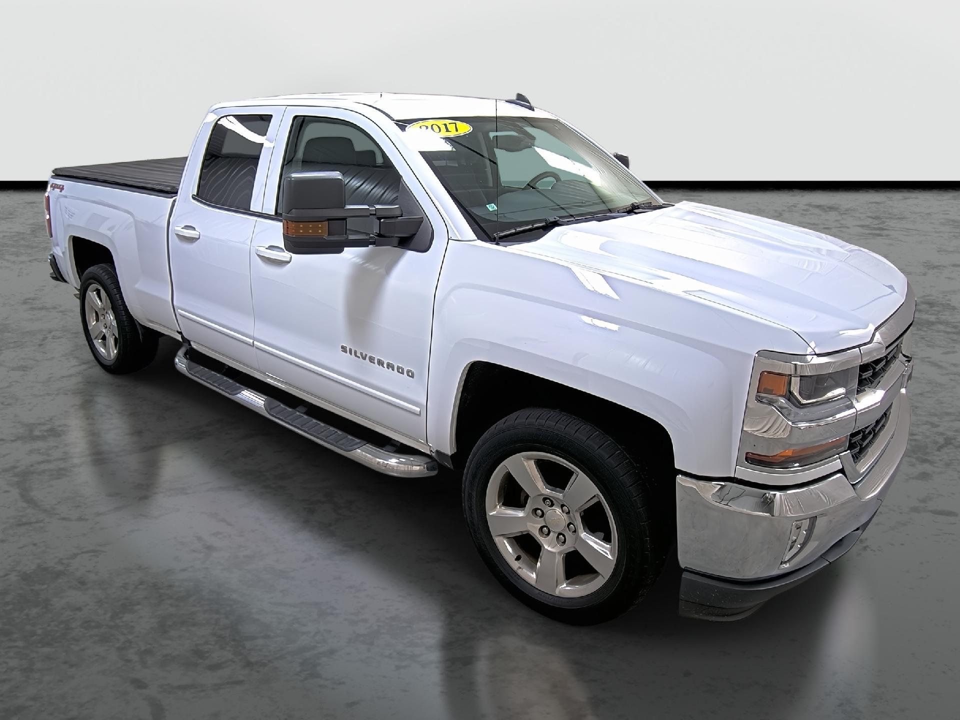 2017 Chevrolet Silverado 1500 Vehicle Photo in HANNIBAL, MO 63401-5401