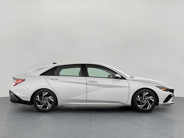 2024 Hyundai ELANTRA Vehicle Photo in Green Bay, WI 54304