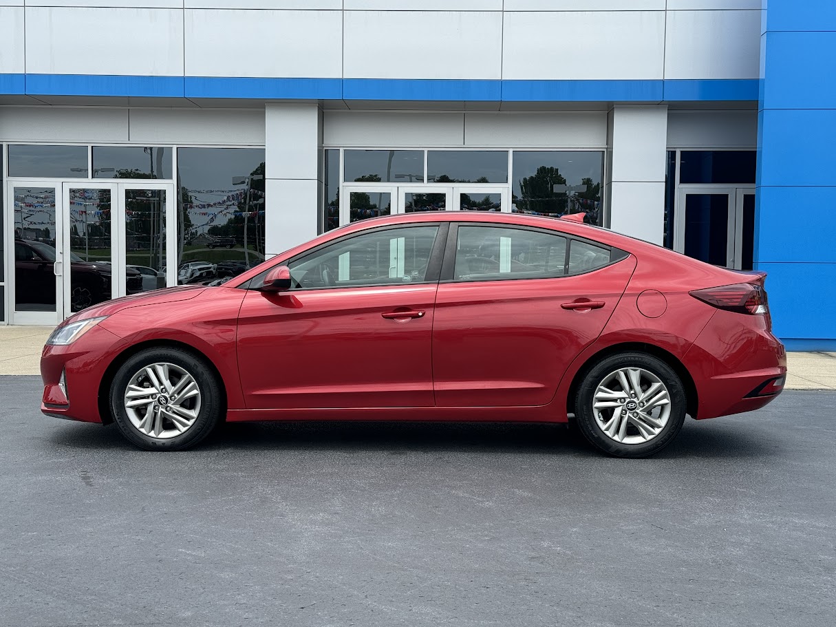 2019 Hyundai ELANTRA Vehicle Photo in BOONVILLE, IN 47601-9633