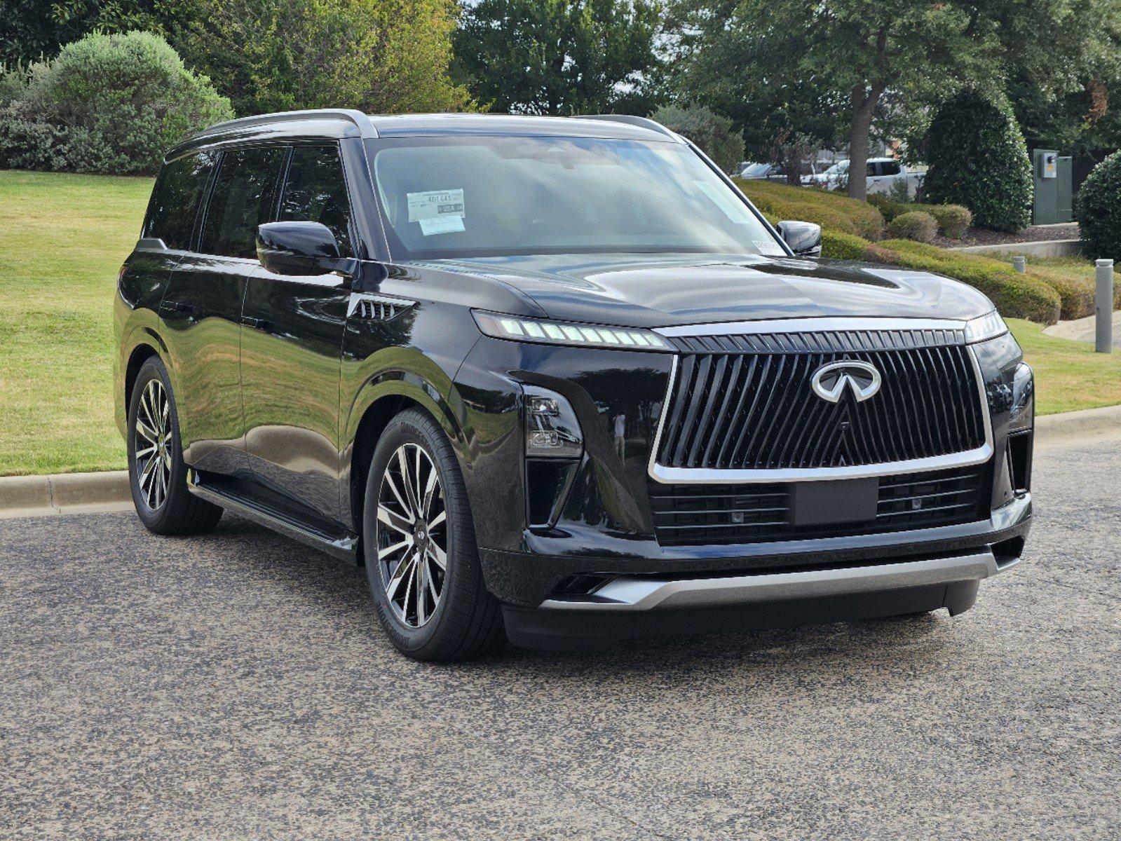 2025 INFINITI QX80 Vehicle Photo in Fort Worth, TX 76132