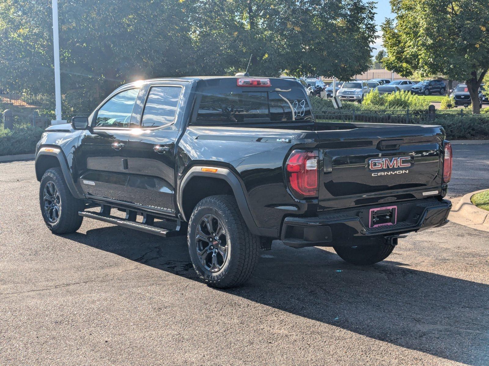 2024 GMC Canyon Vehicle Photo in LONE TREE, CO 80124-2750