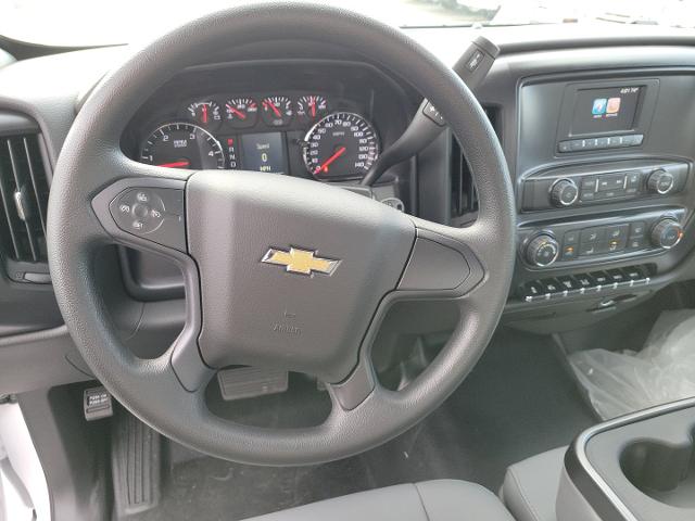 2024 Chevrolet Silverado Chassis Cab Vehicle Photo in JOLIET, IL 60435-8135