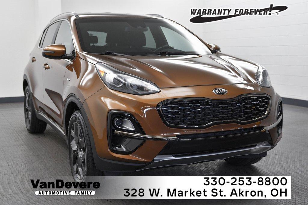 2021 Kia Sportage Vehicle Photo in AKRON, OH 44303-2185