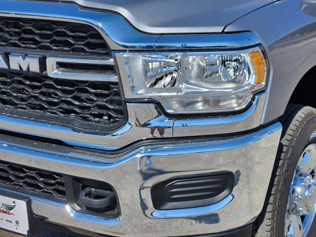 2024 Ram 2500 Vehicle Photo in Ennis, TX 75119-5114