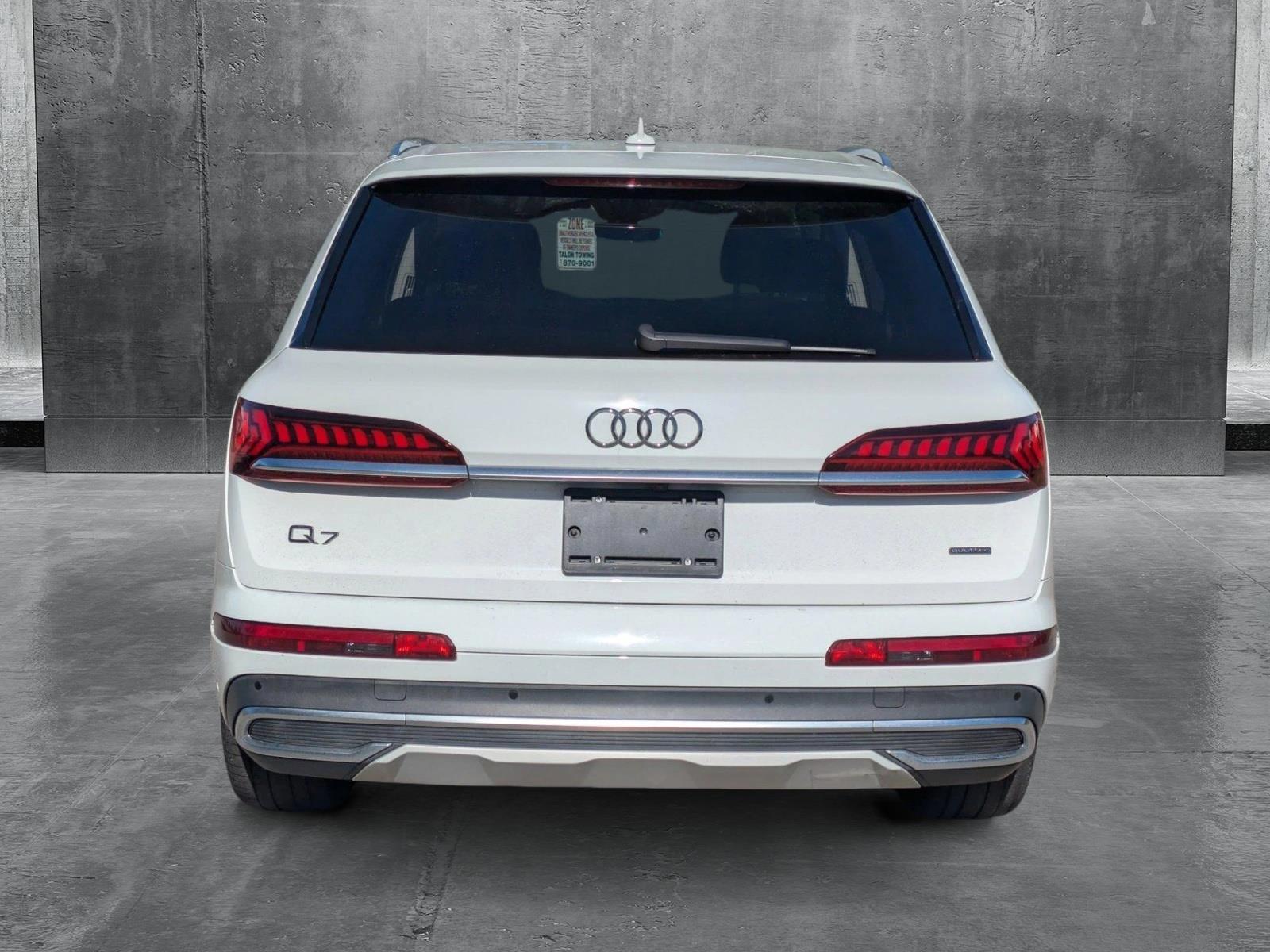 2021 Audi Q7 Vehicle Photo in Sarasota, FL 34231