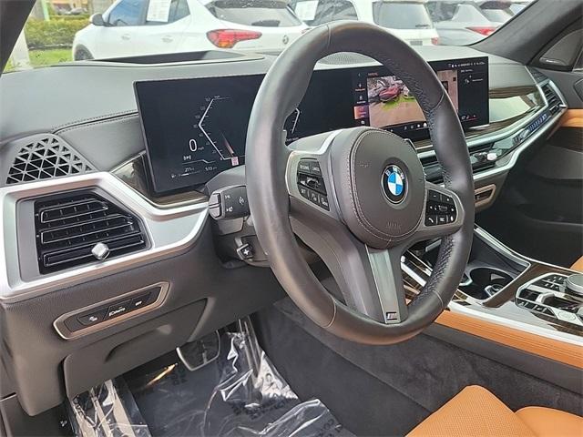 2024 BMW X7 Vehicle Photo in DELRAY BEACH, FL 33483-3294