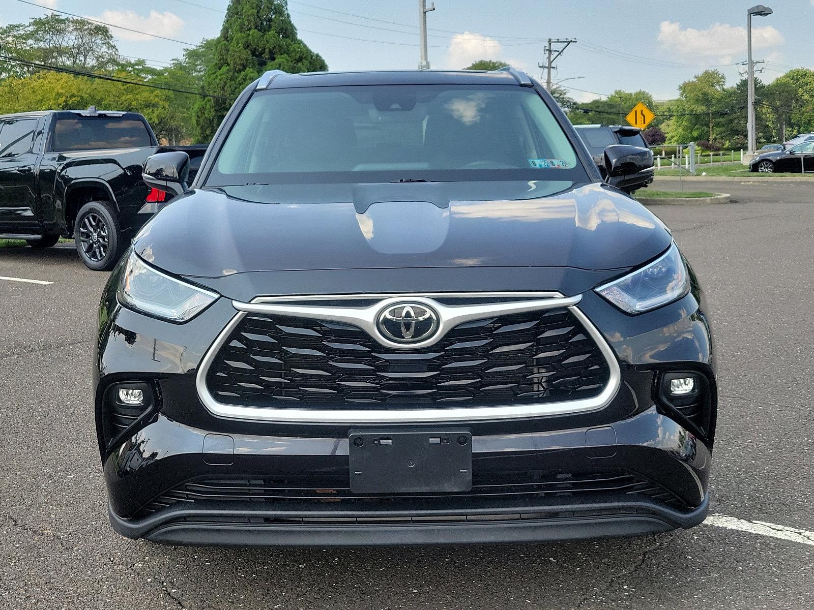 2021 Toyota Highlander Vehicle Photo in Trevose, PA 19053