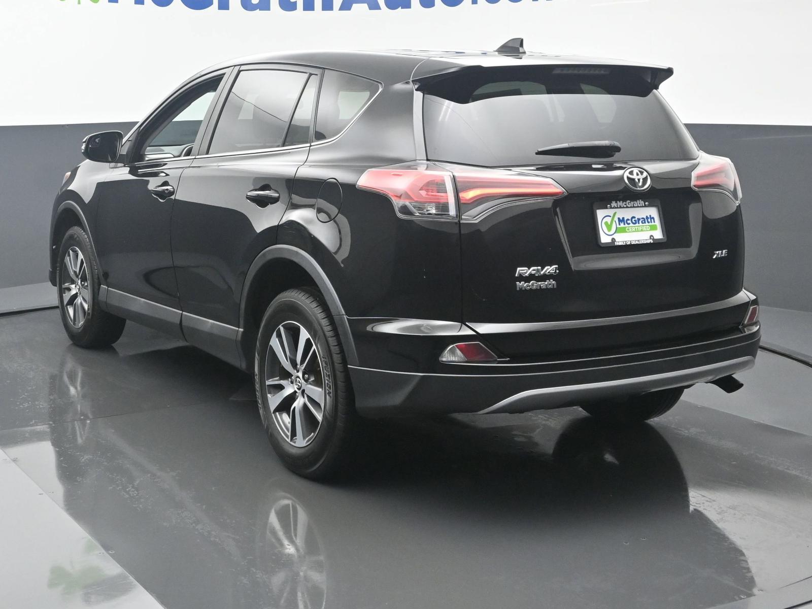 2018 Toyota RAV4 Vehicle Photo in Cedar Rapids, IA 52402