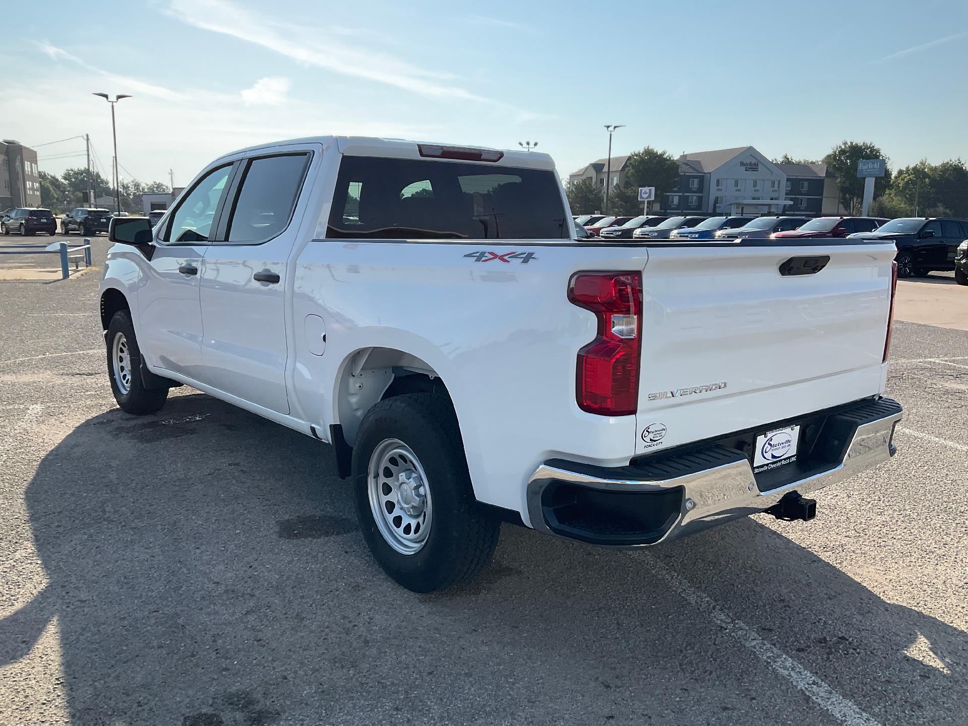 2024 Chevrolet Silverado 1500 Vehicle Photo in PONCA CITY, OK 74601-1036