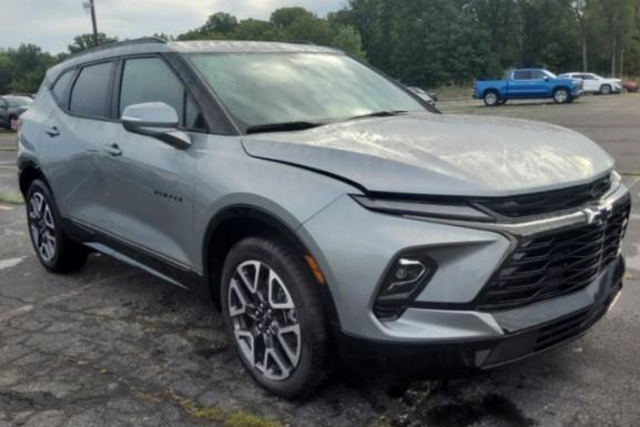 2024 Chevrolet Blazer Vehicle Photo in MADISON, WI 53713-3220