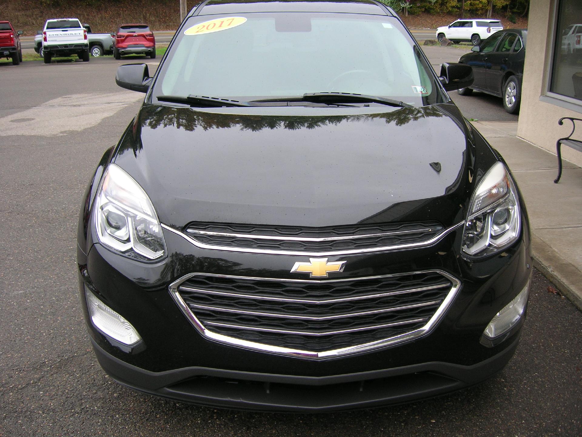 Used 2017 Chevrolet Equinox LT with VIN 2GNFLFEK1H6106479 for sale in Troy, PA