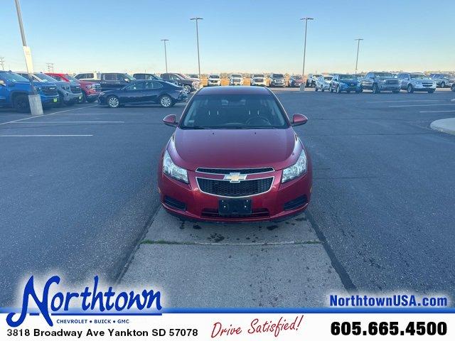 Used 2014 Chevrolet Cruze 1LT with VIN 1G1PC5SB1E7418009 for sale in Yankton, SD