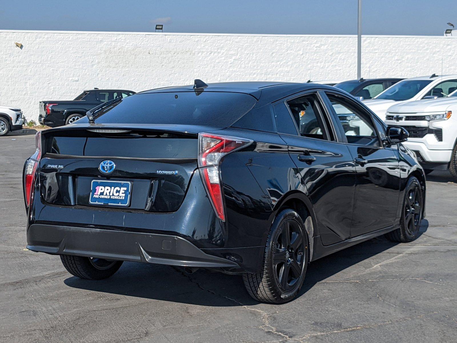 2017 Toyota Prius Vehicle Photo in VALENCIA, CA 91355-1705