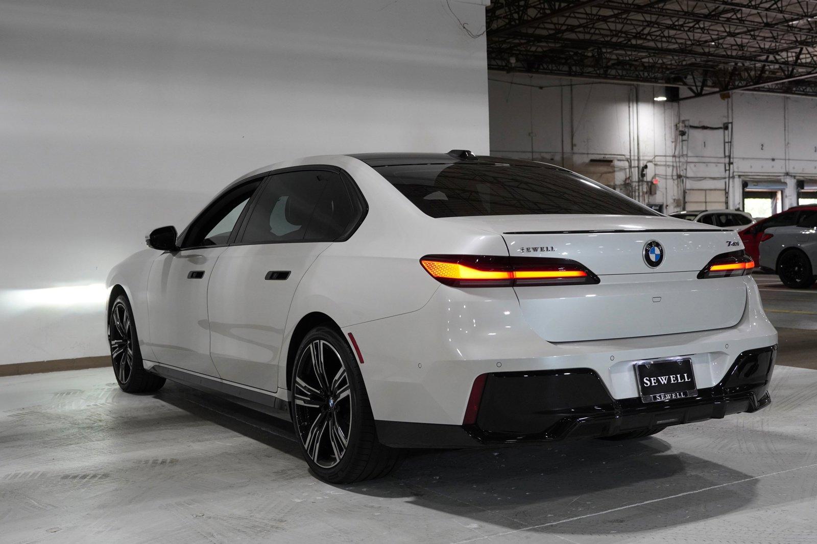 2024 BMW 740i Vehicle Photo in GRAPEVINE, TX 76051