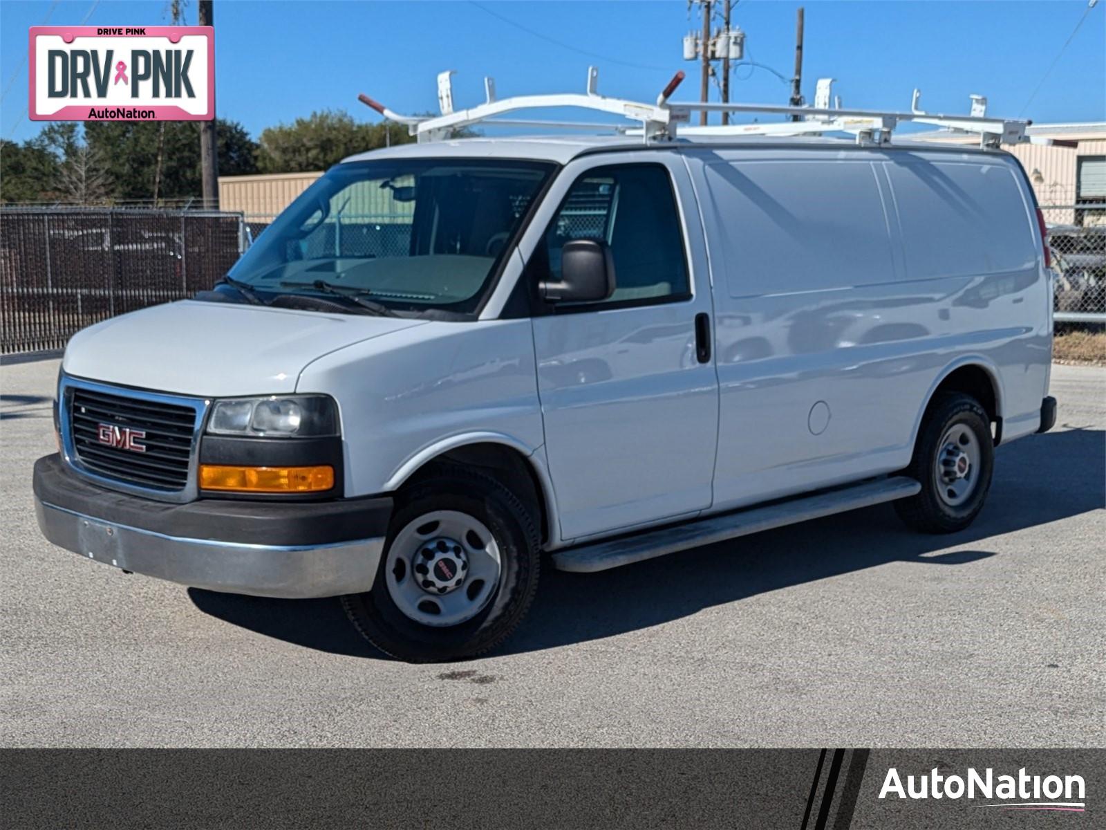 2017 GMC Savana Cargo Van Vehicle Photo in Corpus Christi, TX 78415