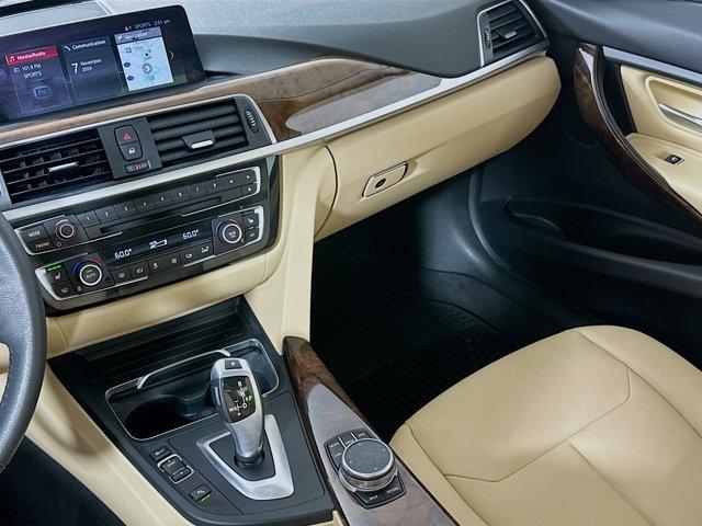 2018 BMW 320i xDrive Vehicle Photo in Flemington, NJ 08822