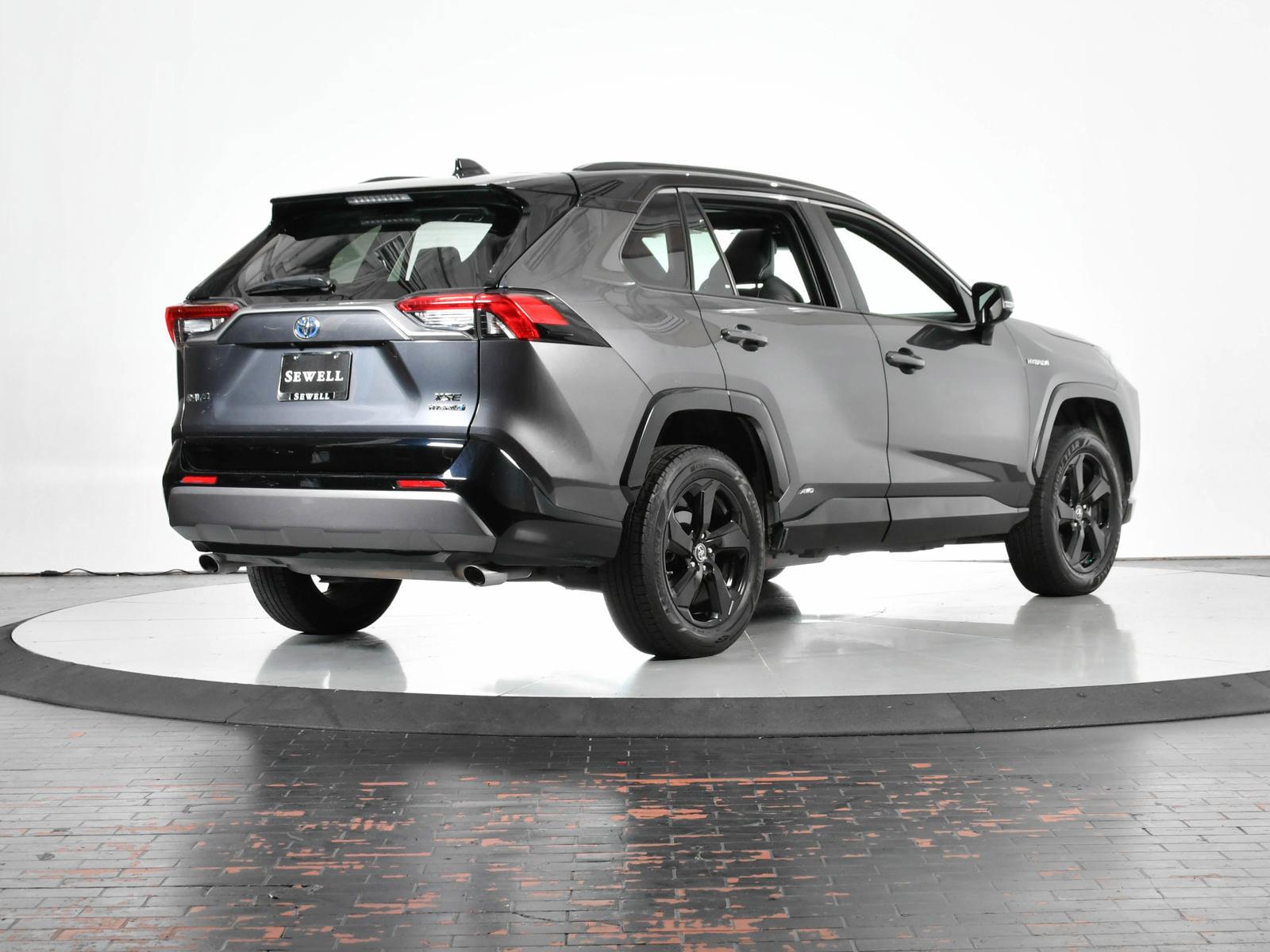 2019 Toyota RAV4 Vehicle Photo in DALLAS, TX 75235