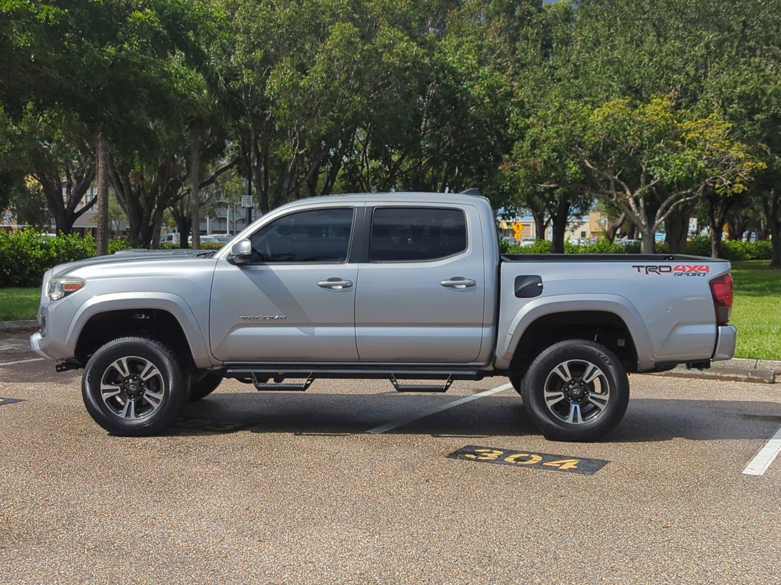 2018 Toyota Tacoma Vehicle Photo in Ft. Myers, FL 33907