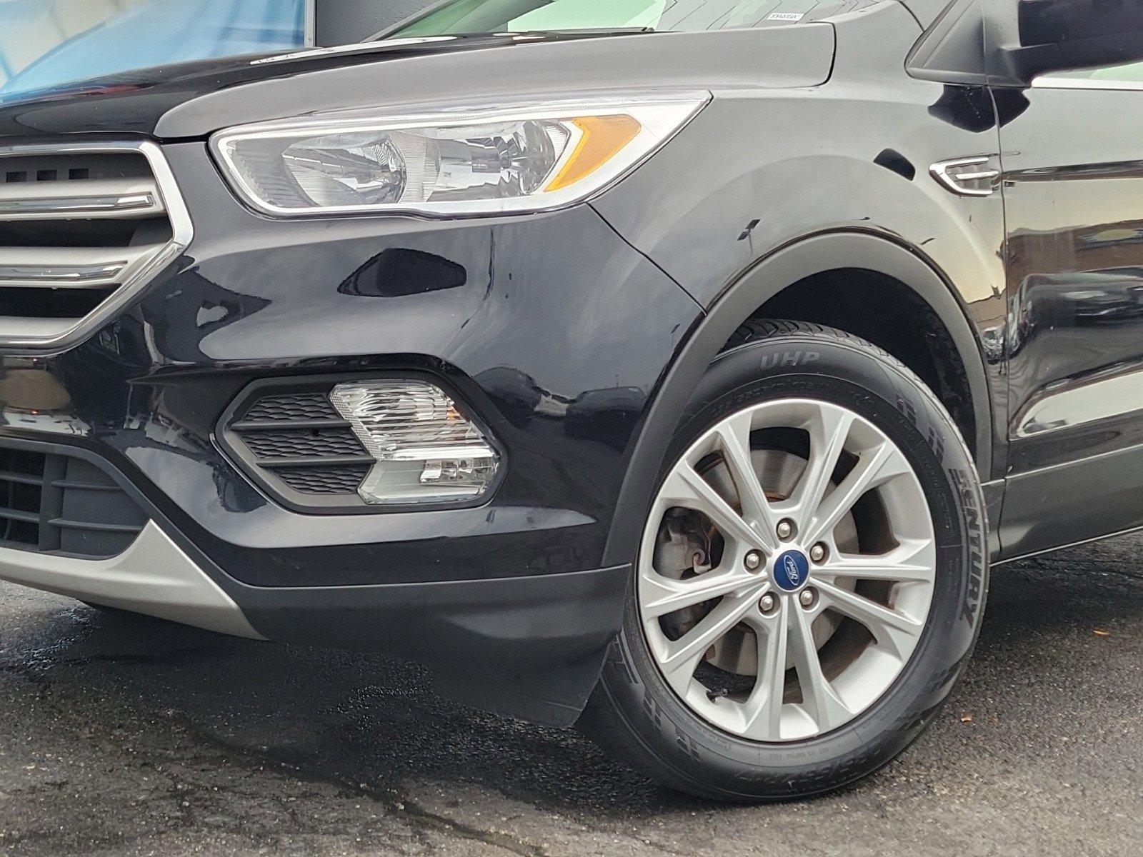 2019 Ford Escape Vehicle Photo in Saint Charles, IL 60174