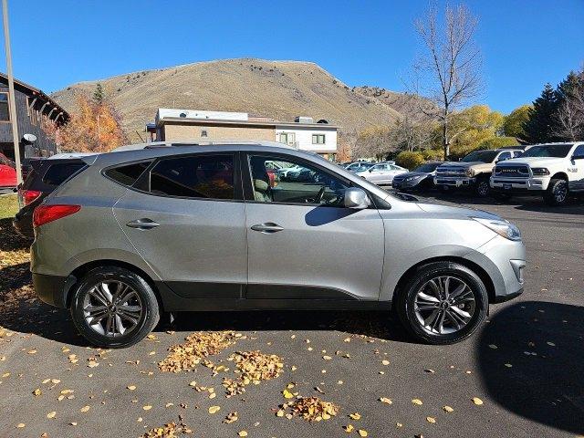 Used 2015 Hyundai Tucson SE with VIN KM8JU3AG8FU111950 for sale in Jackson, WY