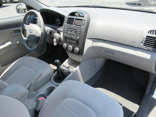 2009 Kia Spectra Vehicle Photo in LEESBURG, FL 34788-4022